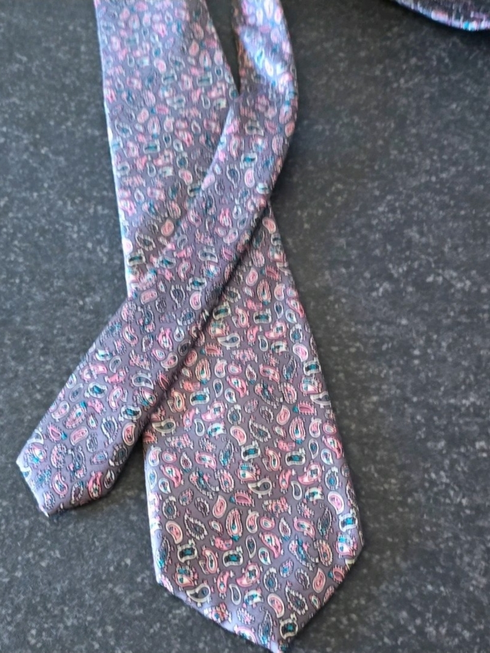 Men's Paisley Silk Tie in Pink and Teal
